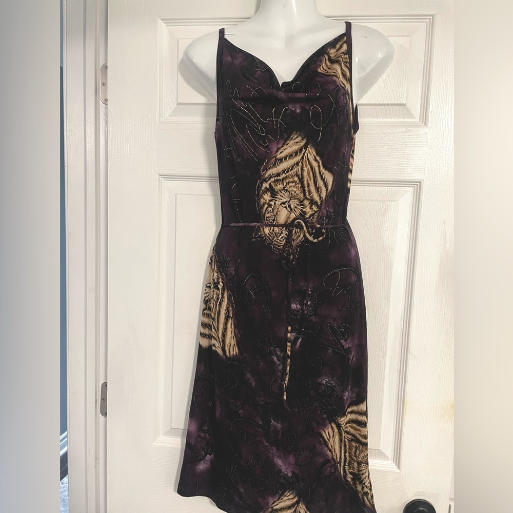 Issue tiger dress size small